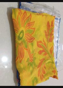 Vintage Floral Print Saree