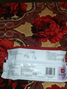 New Luvlap Moisturising Wipes With Aleovera