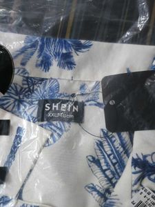 SHEIN Branded Tshirt