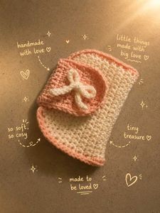 The Coquette Crochet Pouch✨