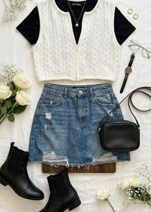 Chic White Knit Vest
