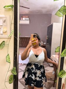 Chic Floral Print Mini play suit