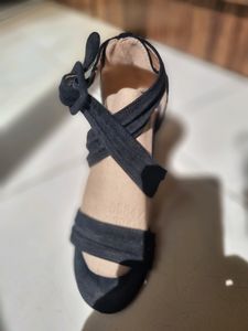 Suede Black Chunky Heels Wedges