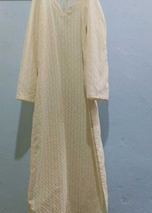Elegant Chikankari Kurta