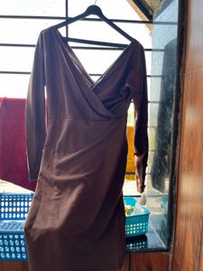 Brown V-Neck Long Sleeve Dress