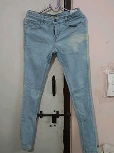 Light Wash Skinny Jeans