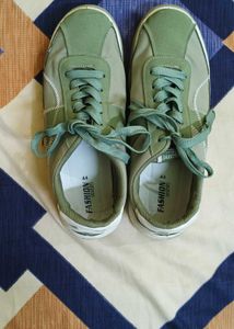 Stylish Green Casual Sneakers