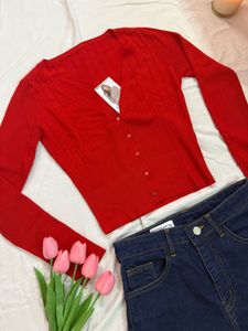 Chic Red Cropped Cardigan