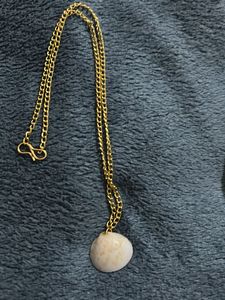 Unique Shell Pendant Necklace