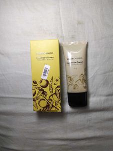 Face Canada Peaches n Cream Tinted Moisturizer