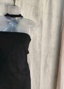 Chic Black Halter Neck Maxi Dress
