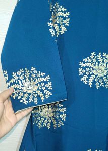 Teal Embroidered Kurta Set with Peach Dupa