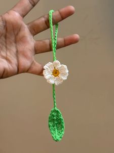 Daisy Bookmark | Handmade Crochet