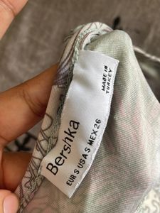 Backless Crop Top from Bershka