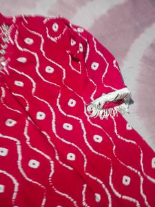 Vibrant Pink Bandhani Print Kurta with tauser