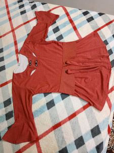 Stylish Women's Top with Quarter Sleeves