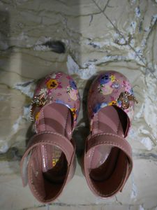 Sandal