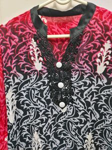 Beautiful Red And Black Print Kurti