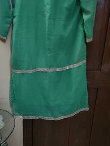 Green Embroidered Kurta
