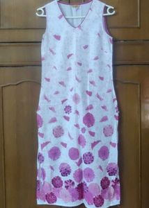 Aurelia Sleeveless Kurta