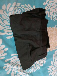 Pure Black Pant From Pantaloons