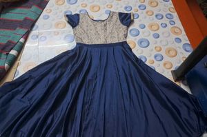 Elegant Navy Blue Ethnic Gown