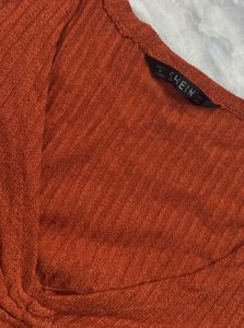 Ribbed Rusty Orange Flare Sleeve Top