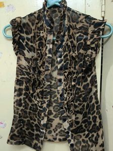 Chic Leopard Print Ruffle Blouse