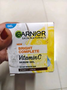 Garnier Brightening Moisturiser, Serum Gel, Infuse