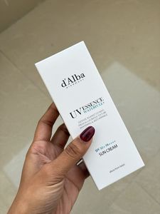 SEALED d'Alba UV Essence Waterfull Sun Cream