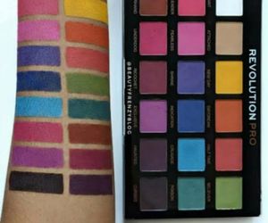 Revolution Eyeshadow Palette