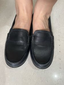 Hush Puppies Black Leather Loafers