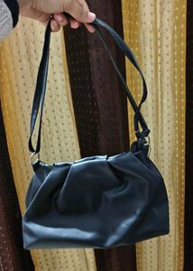 Chic Black Sling Bag