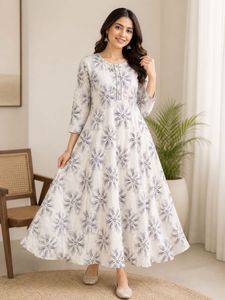 Elegant White & Grey Printed Kurta
