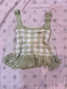 Cute gingham &amp; houndstooth tops