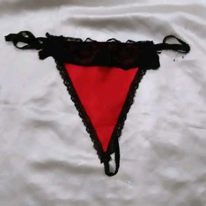 Red &amp; Black Lace Thon gpanty