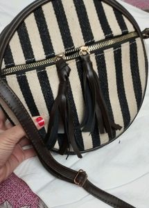 🆕 Khadi Print Sling bag.          women