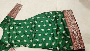 Emerald Green Silk women kurta with Silver Motifs