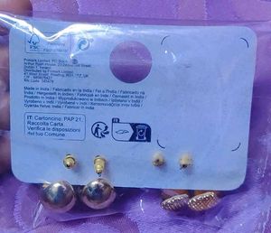 Primark 2 Pack Gold Tone Earrings