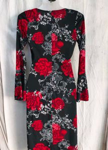6329. Black Floral Print Bell Sleeve Dress