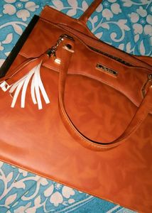 Elegant Tan Handbag