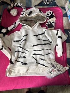 White Tiger costume fancy dress competition-6-