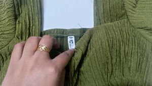 Chic Ruched padded Square Neck Top