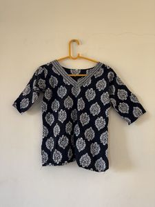 Stylish Black & White Printed Kurta