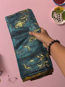 Saree with Gift