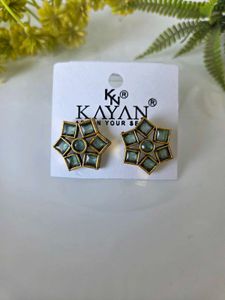 Kayan Star Stud Earrings