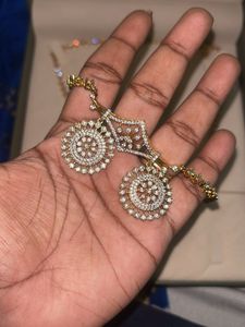 Exquisite Diamond Necklace Set