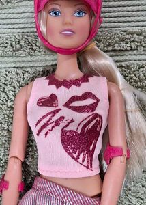 Sparkly Pink Skirt &amp; Top  skatter doll
