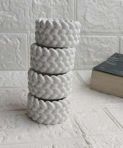 Chunky Knit Design White candle holders