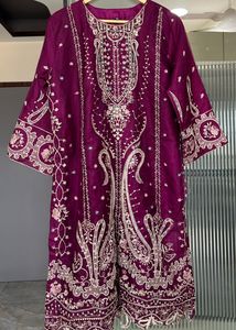Embroidered Silk Kurti Set
